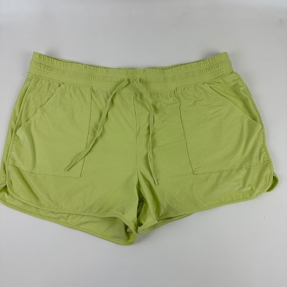 Athletic Works Shorts Womens XXXL 22 Yellow